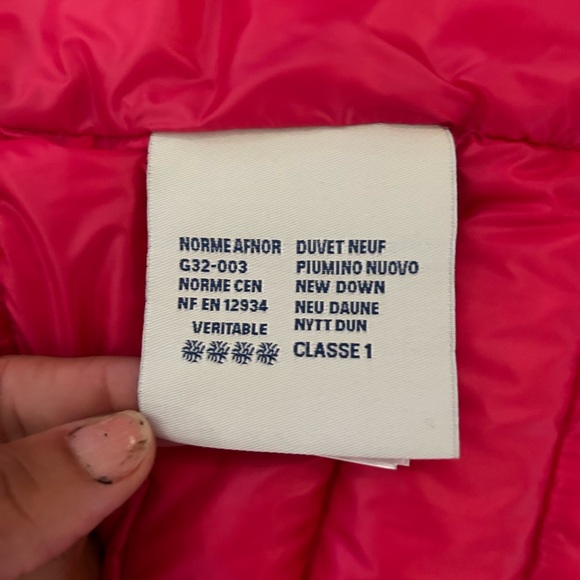 Moncler Lucila Ruffle/Hooded/Down Vest/Fuschia Pink/XL/Sz 5 w/Tags, Hanger & Bag - Picture 11 of 16